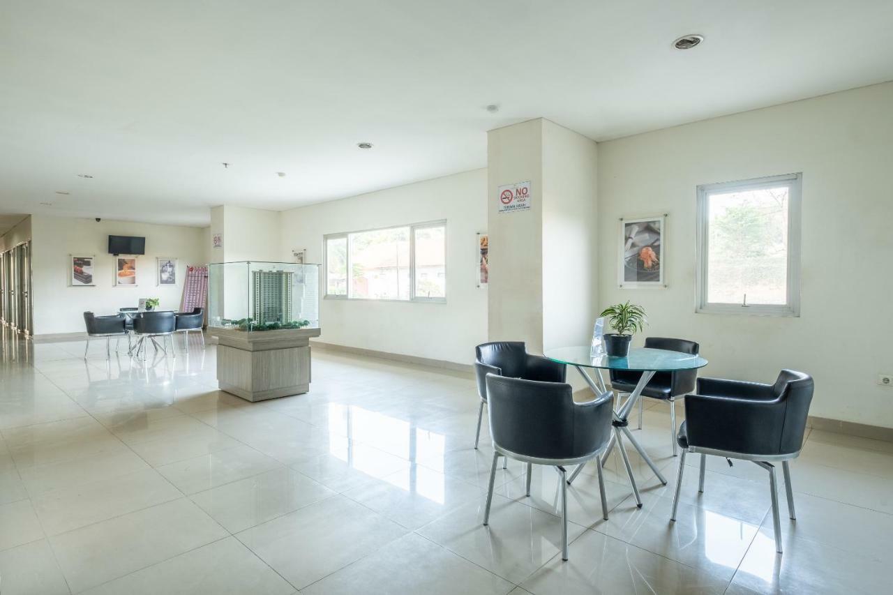 Vaccinated Staff - Oyo 1405 Easton Park Residence Cileunyi Ngoại thất bức ảnh