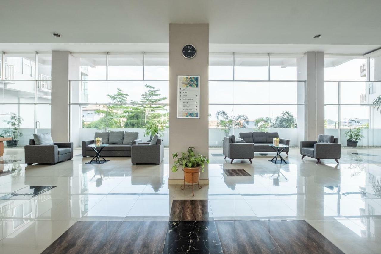 Vaccinated Staff - Oyo 1405 Easton Park Residence Cileunyi Ngoại thất bức ảnh
